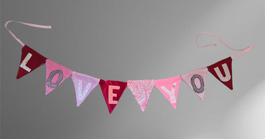 'Love You' Triangle Bunting Banner